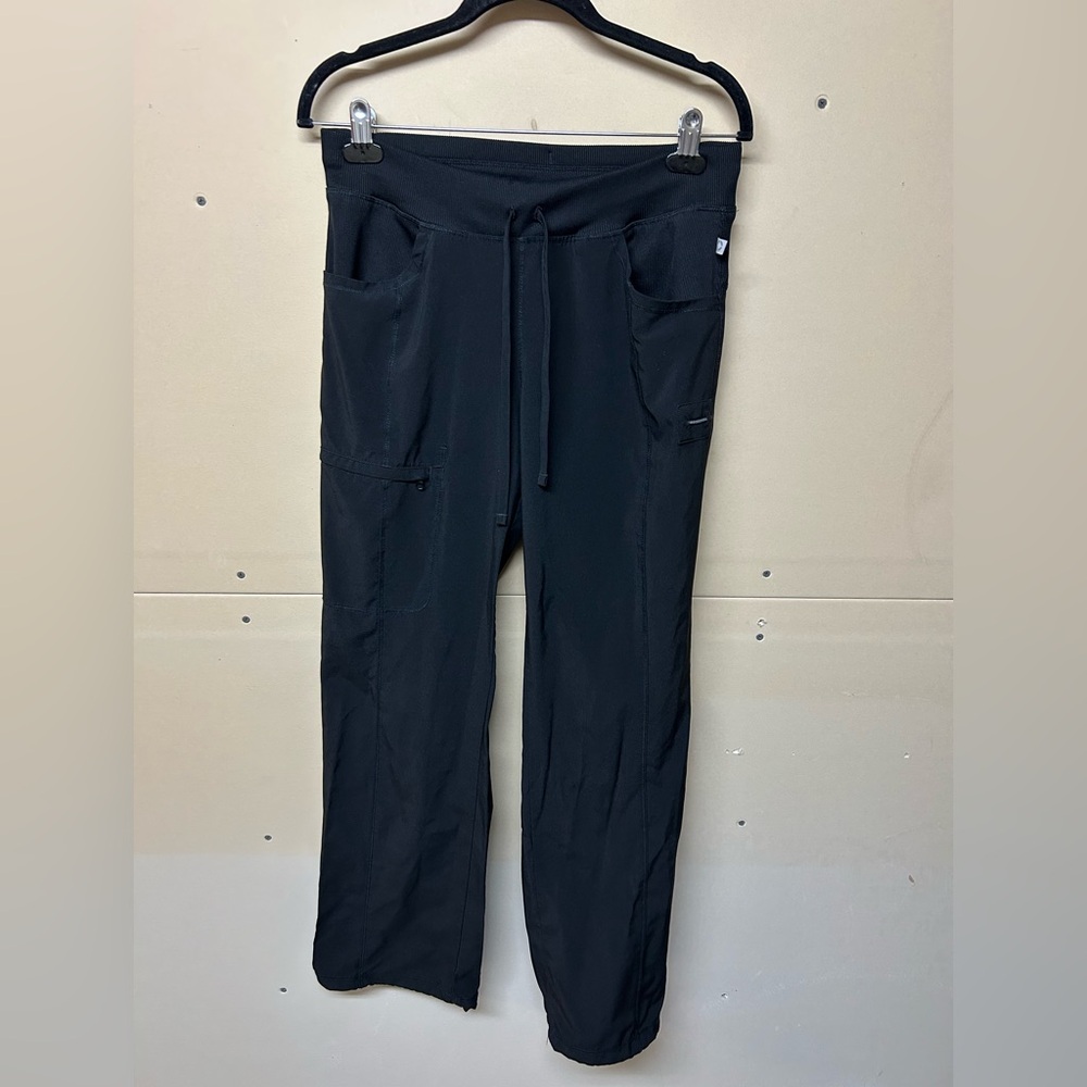 2/$75💥- SCRUBS | Women’s Certainty by Cherokee scrubs size small